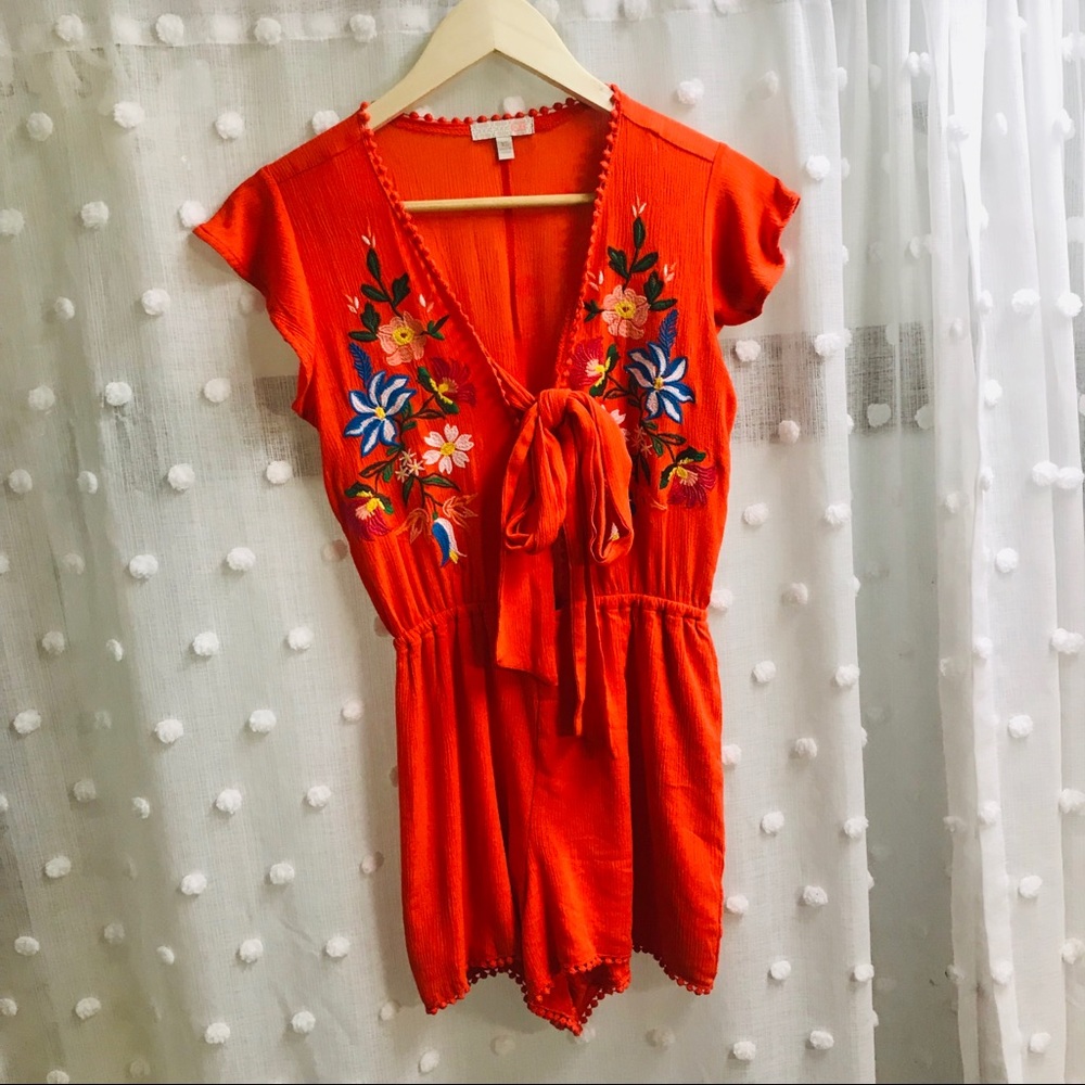 Gianni Bini Embroidered Open Midriff Romper XS